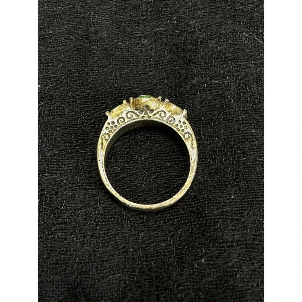 Three Stone Ring Womens Size 9 Green Teal Antiqued Gold Tone Vintage Style